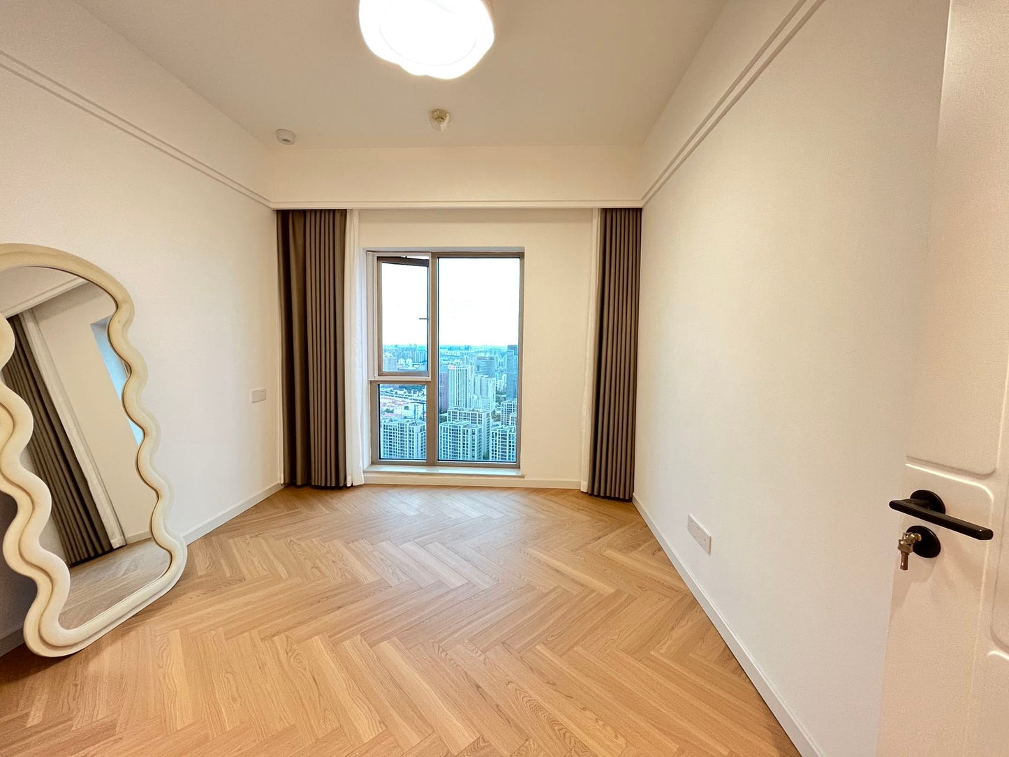 Beautiful 2br apt at Lujiazui  世茂滨江花园2房