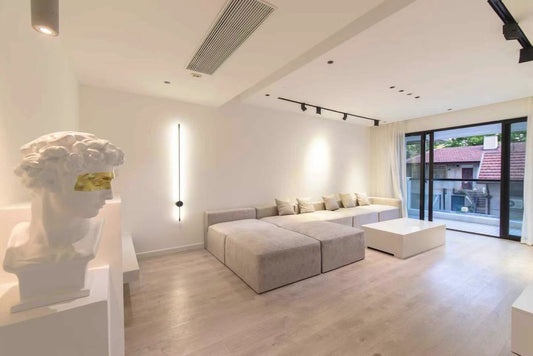Gaoyou rd 3br 172sqm with balcony 高邮路3房带阳台