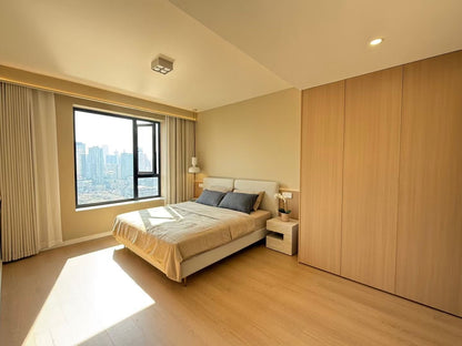 Beautiful 3br + study with river view 河滨豪园3+1房一线河景