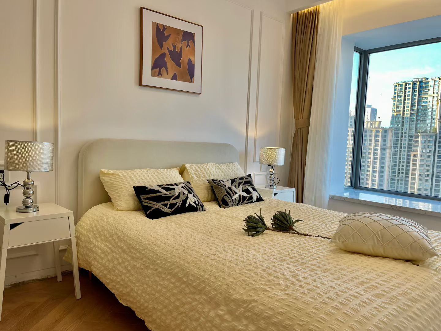 Newly 2br 2bath at 8 park Avenue 静安豪景2房