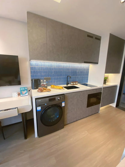 Modena service apt in Yangpu 辉盛名致服务公寓五角场