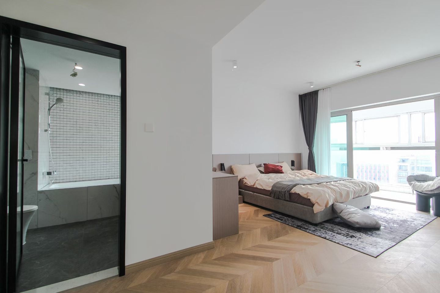 Modern 2br 2baths apt at pudong lujiazui 世茂滨江花园2房