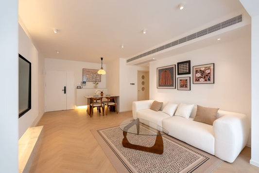 modern 3br 2baths apt at xujiahui 东方曼哈顿3房