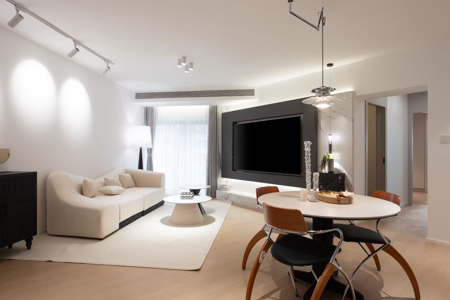 Newly 2br at Jiangsu road area 金桥花园2房