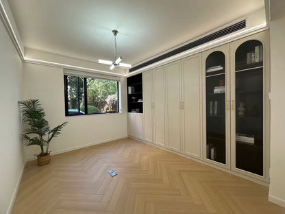 Nice 2br + study apt with garden 凯旋公寓2+1房带花园