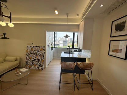 Beautiful 1br apt , floor heating / west nanjing rd 达安城1房