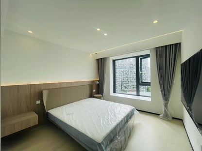 modern 3br apt at Xujiahui 亚都国际名园3房