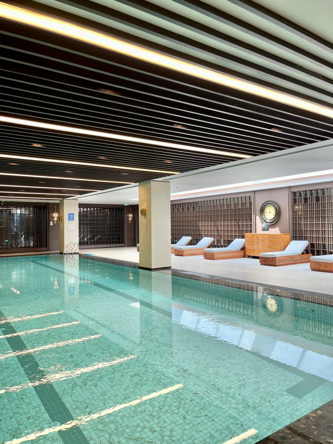 Intercontinental service apt in Jingan 静安洲际行政公寓