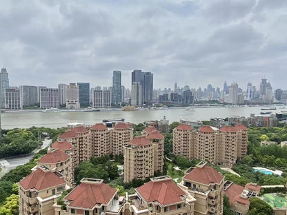 Modern 4br apt with river view 陆家嘴仁恒滨江园4房