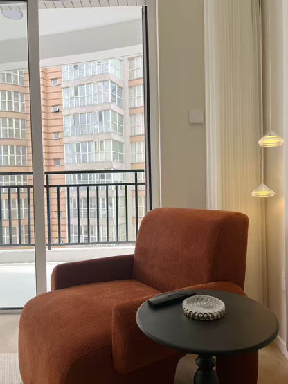 Spacious 3br with floor heating at jingan temple 静安艺阁3房