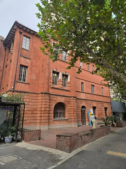 Newly 2br 2baths apt at jiangning  rd 陕康里江宁路2房