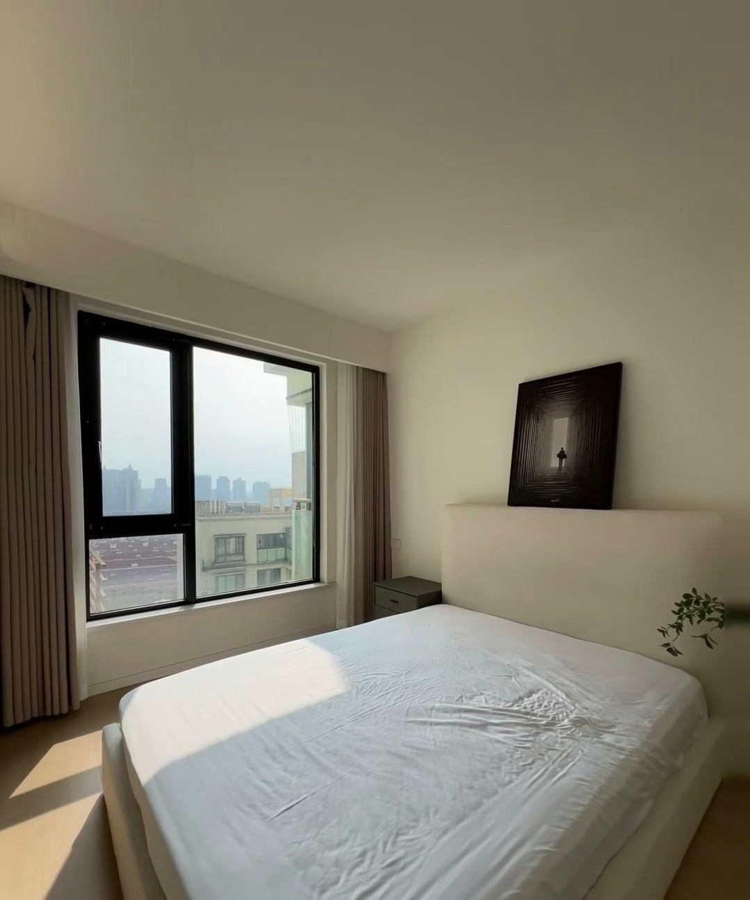 Modern 2br 2baths / loushanguan rd 春天花园2房带地暖