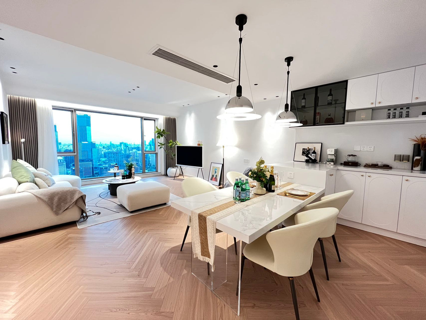 Beautiful 2br apt at Lujiazui  世茂滨江花园2房