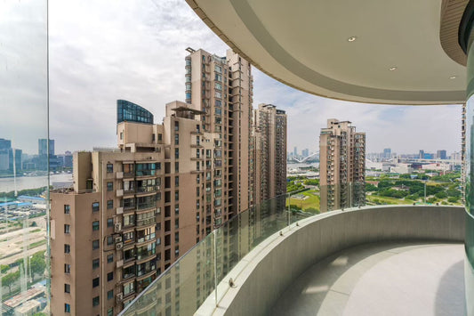 modern 2br apt with river view 耀江花园2房江景