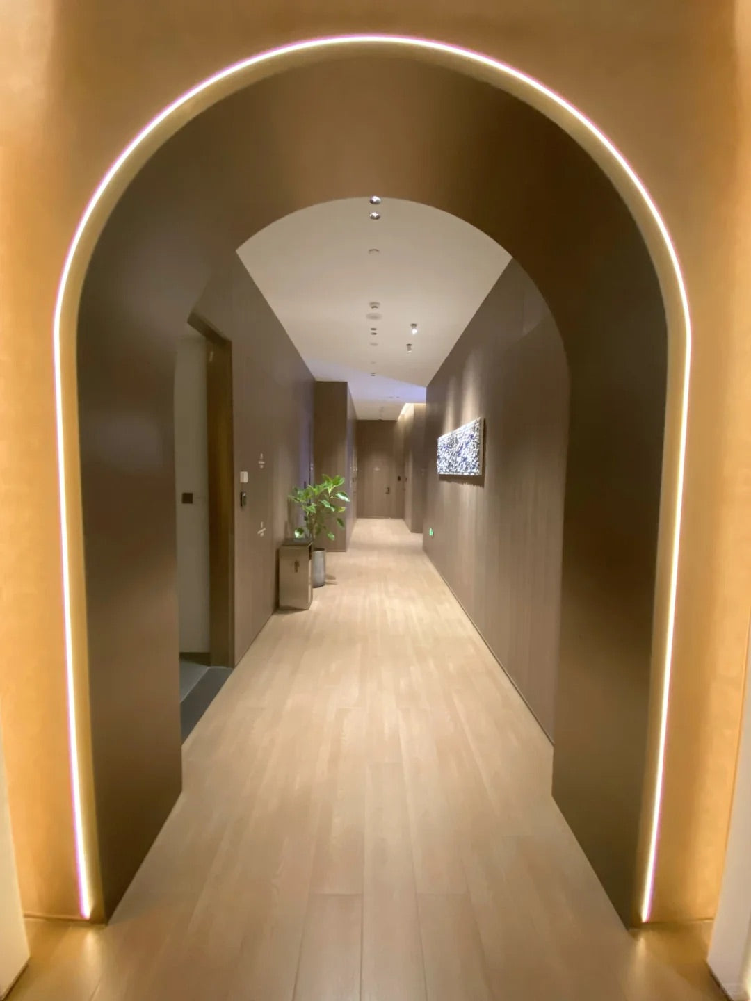 Modena service apt in Yangpu 辉盛名致服务公寓五角场