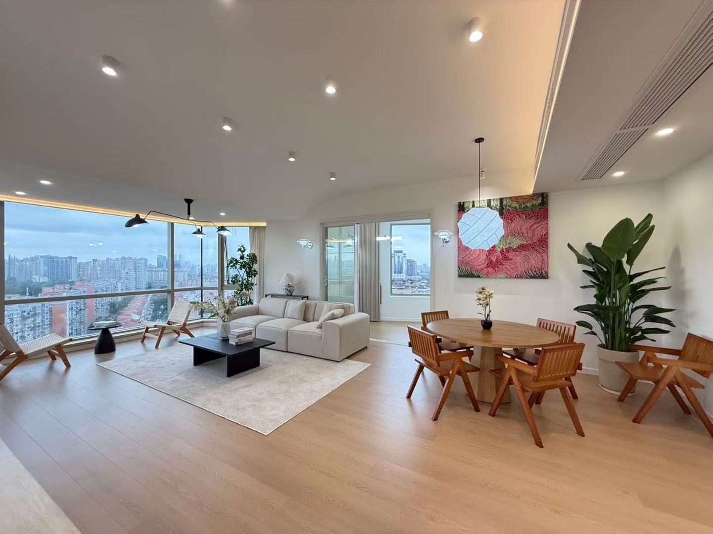 Modern 3BR + study apt with floor heating @ Pudong 香梅花园3+1房