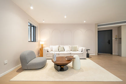 Spacious 2brs at Suzhou river 宗鑫公寓2房河景