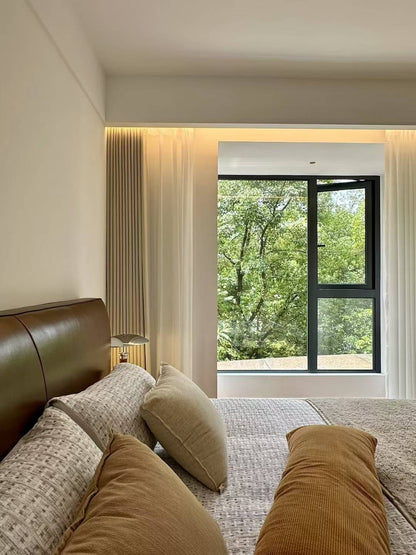 Newly 2br beside Suzhou river 中远两湾城2房
