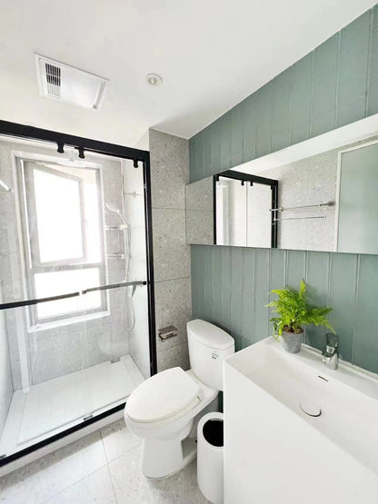 Nice 3br Apt in 8 park Avenue 静安豪景3房