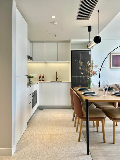 833 service apt at Zhongshan park 驻在lvin 833 服务公寓