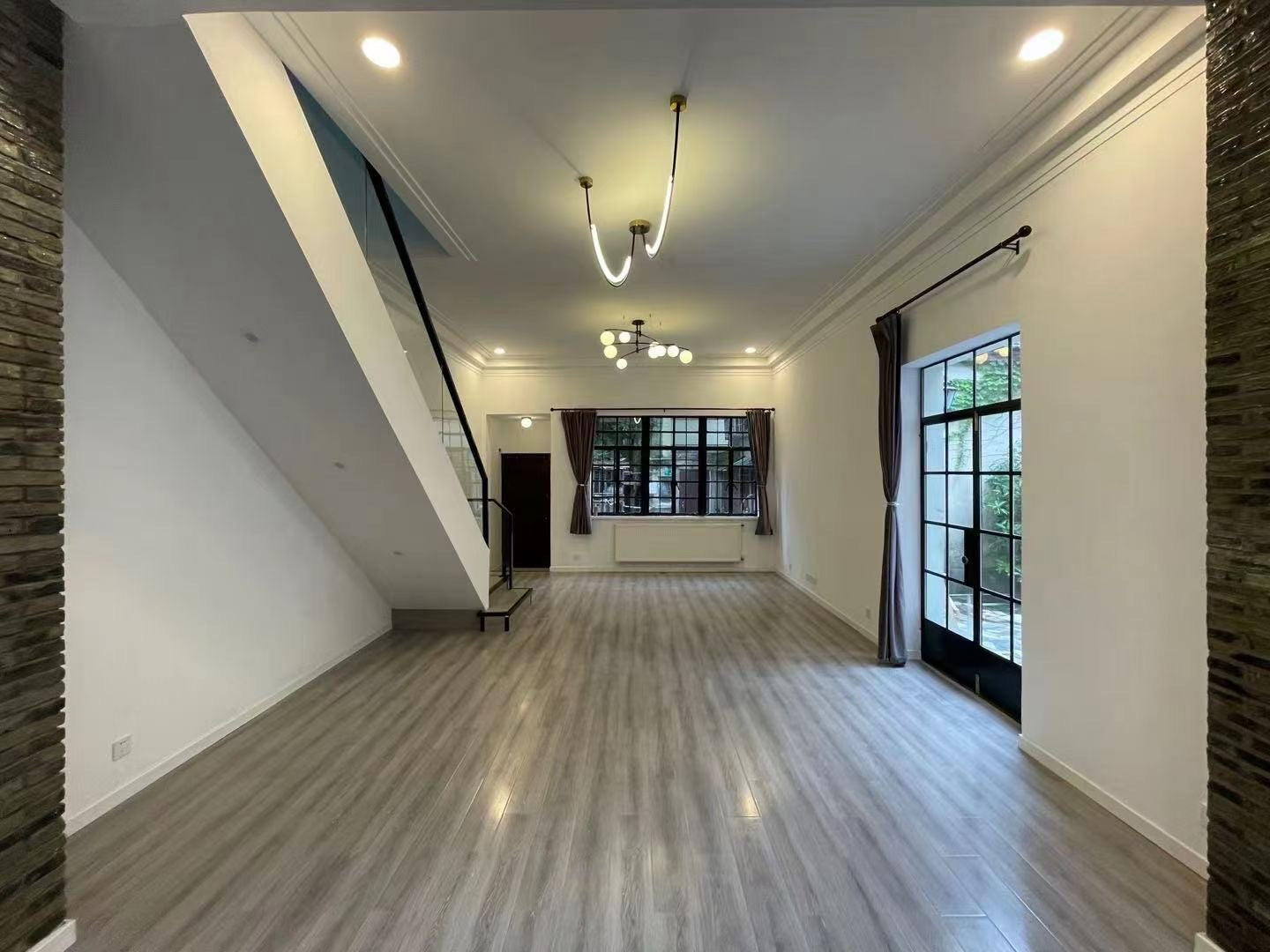 300sqm whole house with terrace 瑞金二路300平米整栋带露台