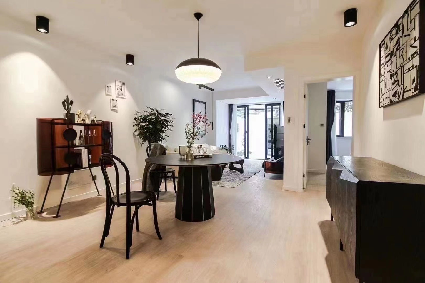 modern 3br with huge garden 复兴中路3房带花园