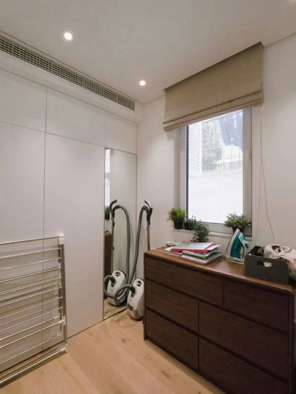 coazy 2br apt with garden 巨鹿路2房带花园