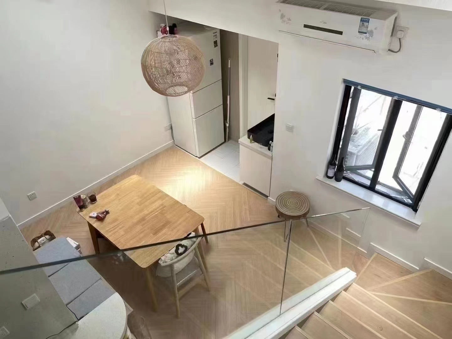 changle rd 1br loft apt 长乐路1房复式100平米