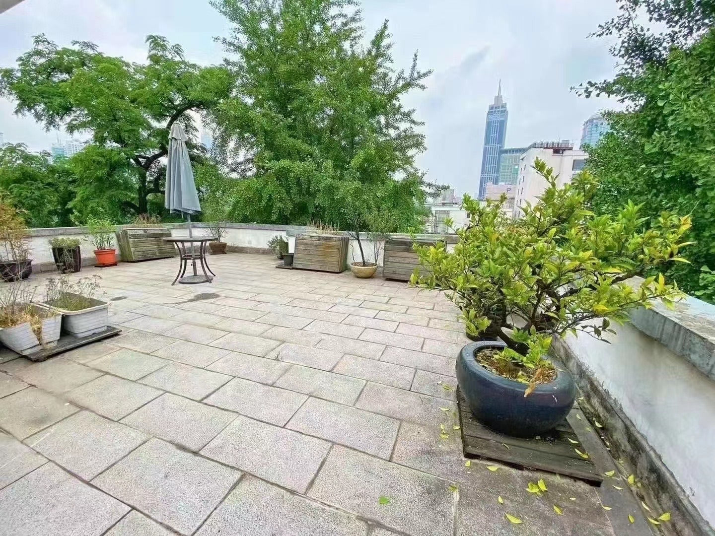 middle huaihai rd 180sqm duplex with big terrace 180平米复式带大露台